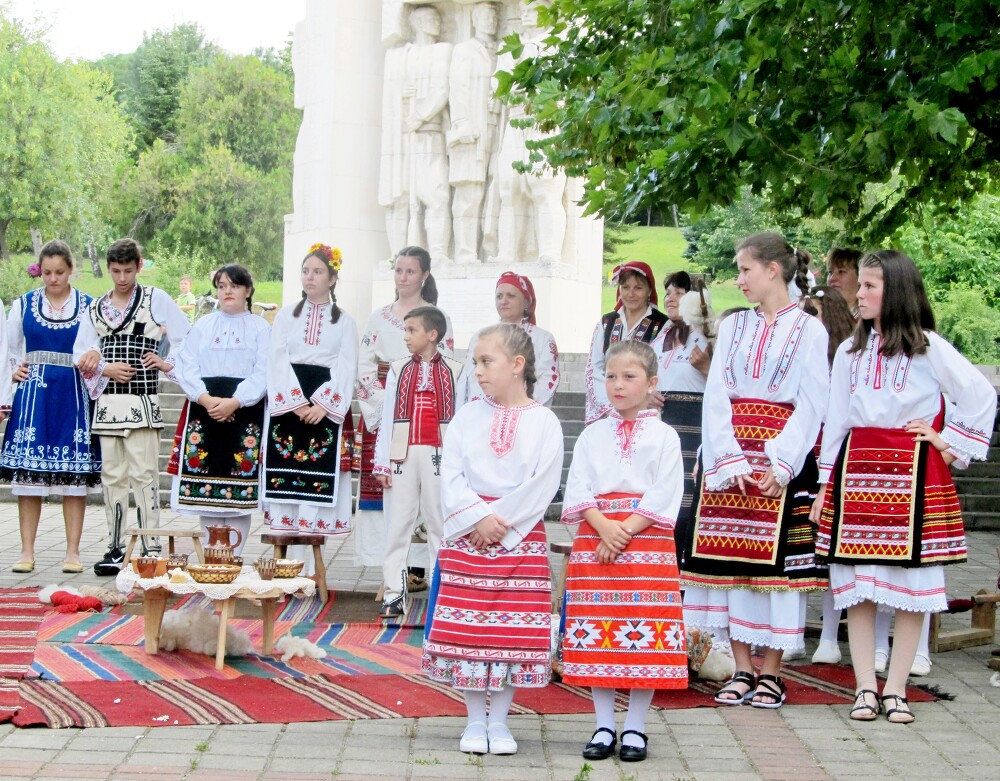 Утре започват празничните прояви в Лясковец с откриване на фестивала „Всички под един покрив“