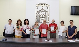 Д-р Гецова подписа договори за финансиране на пет…