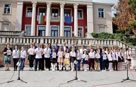 Кметът Васил Христов връчи наградите „24 май“ на…