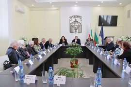 Местната власт се срещна с бивши управници и почетни…