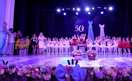 Завладяващ спектакъл на Танцова школа „Ритъм“ беляза…