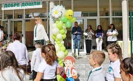 Учениците от Лясковска община влязоха в час